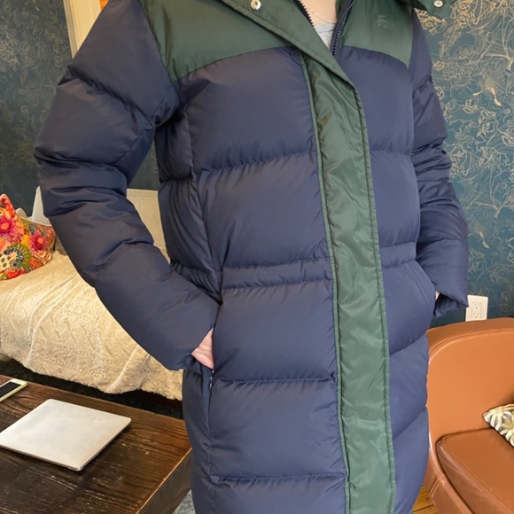 Lacoste puffer jacket - Picture 10 of 10